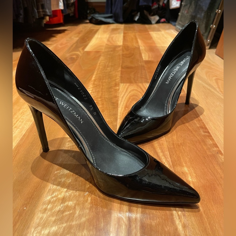 Like New!! Stuart Weitzman leather 100 pump high heels size 9 1/2